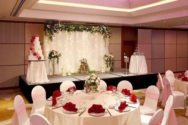 Enchanted Garden - Step into the magical enchanted garden of happily ever after