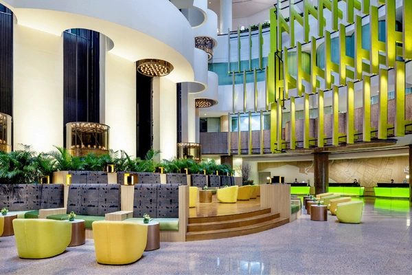 The 27-storey building greets guests with a spacious waiting area at the lobby for you to take a breather