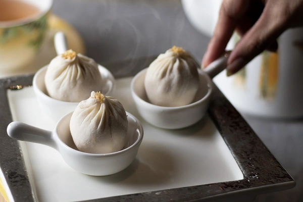 Loved by locals and guests alike, its signature Homestyle Roast Duck with Tea Leaves is not to be missed.