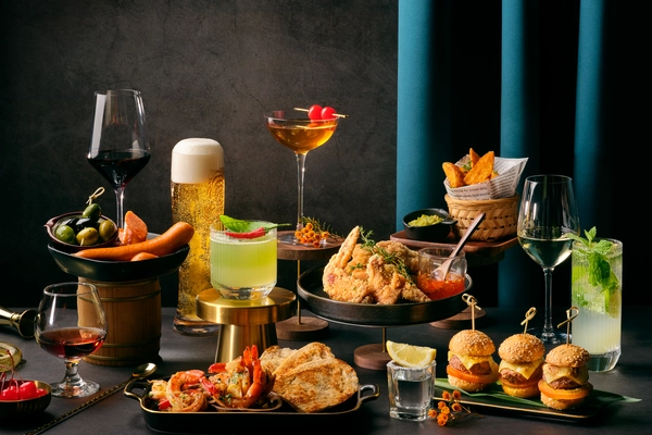 Beverages & Light Snacks