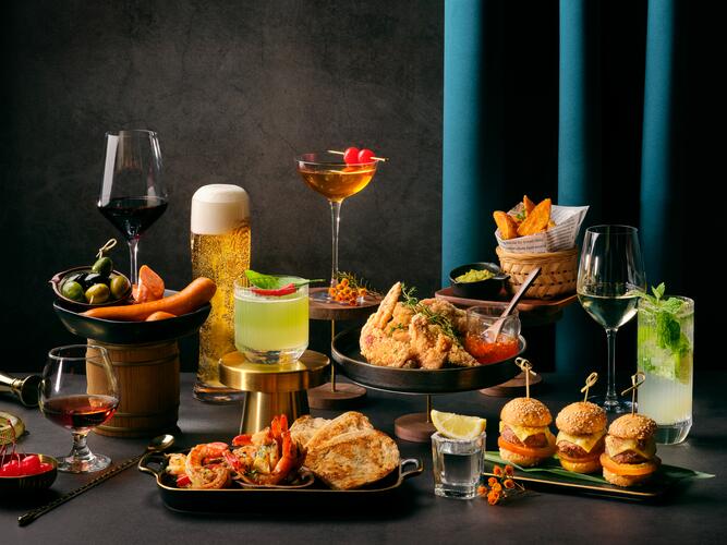 Beverages & Light Snacks