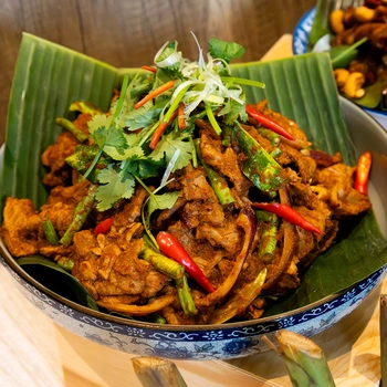 Thai Red Curry Stir-fried Green Beans with Beef